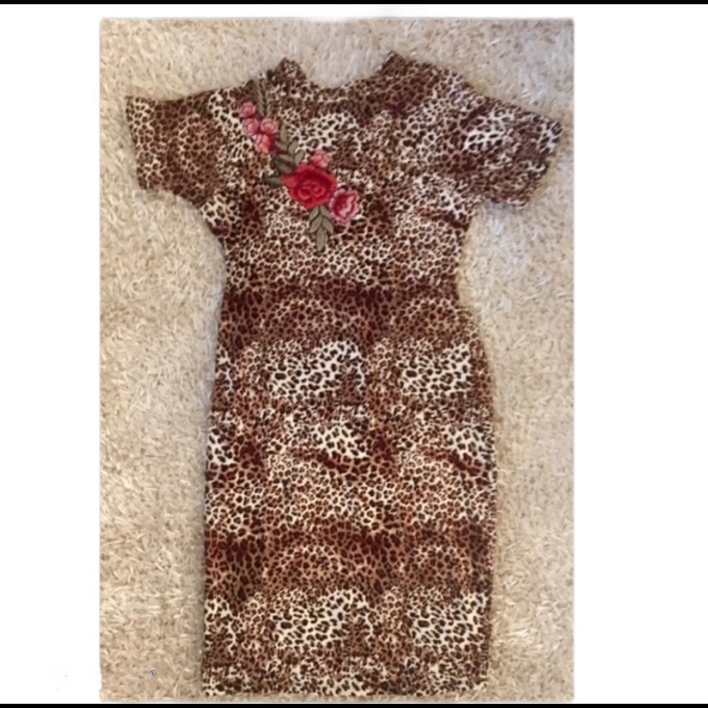 LOVE-MOOD•Leopard Rose Dress